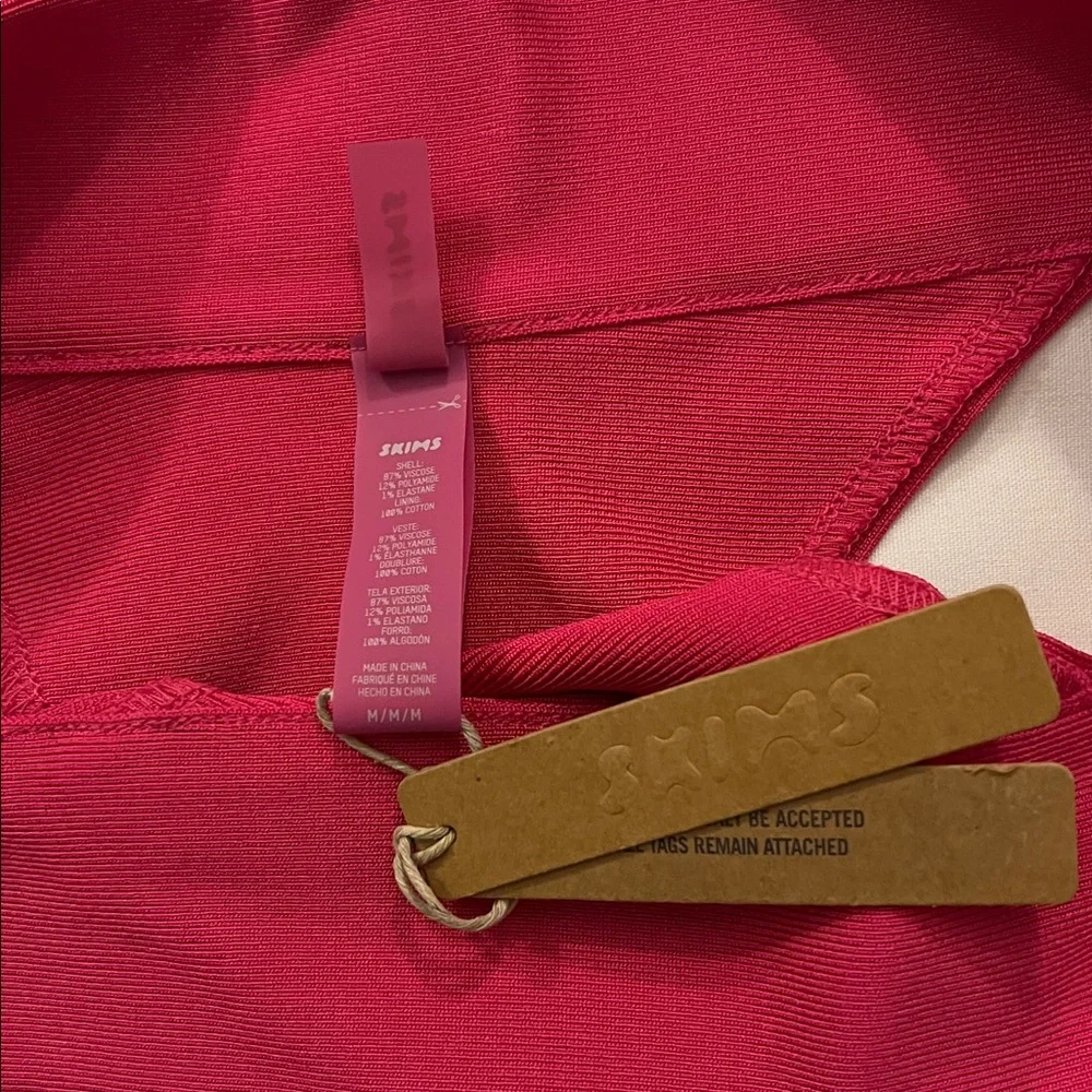 SKIMS new tag